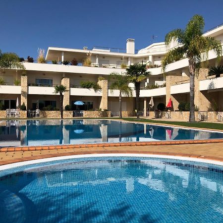 Apartamentos Pomba Branca Olhos de Agua  Exteriör bild