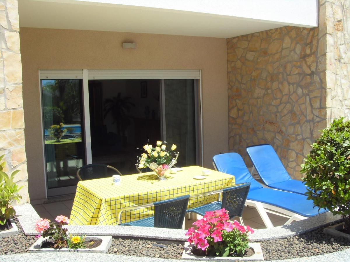 Apartamentos Pomba Branca Olhos de Agua  Exteriör bild