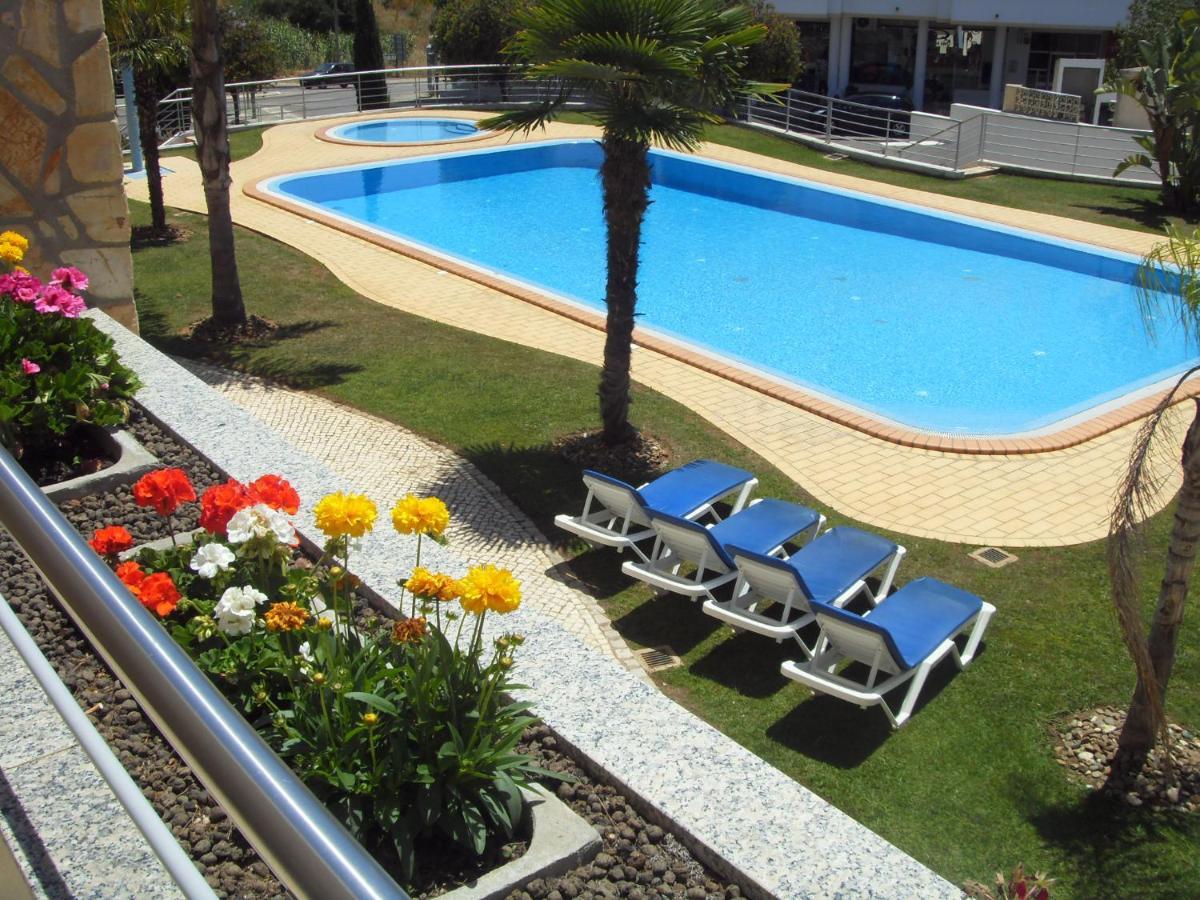 Apartamentos Pomba Branca Olhos de Agua  Exteriör bild