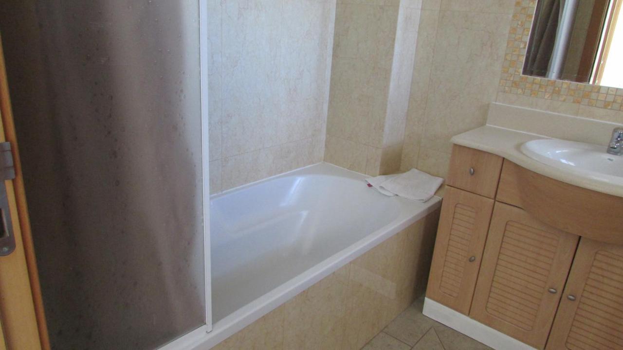 Apartamentos Pomba Branca Olhos de Agua  Exteriör bild